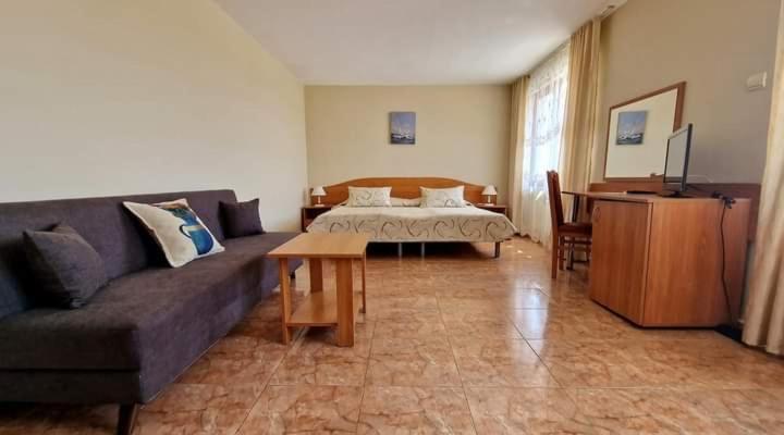 Family Hotel Selena Nesebar Exterior foto