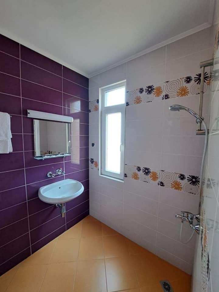 Family Hotel Selena Nesebar Exterior foto